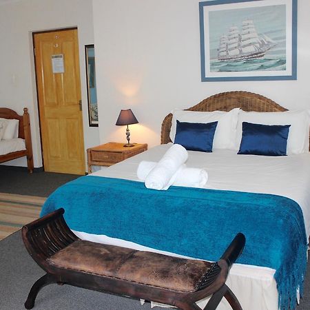 Cheetah Lodge Guest House Hartenbos Esterno foto