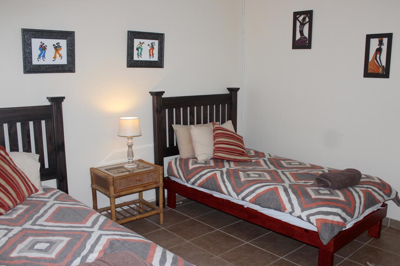 Cheetah Lodge Guest House Hartenbos Esterno foto